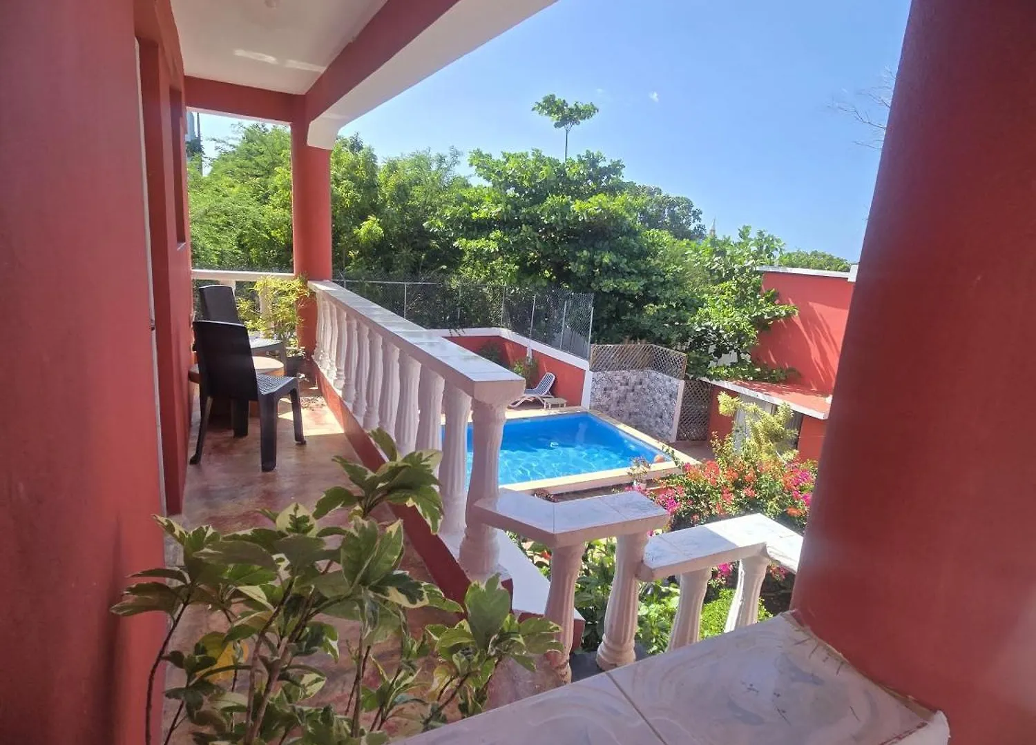 بيت ضيافة Villa Kiki Ensenada بونتا روسيا